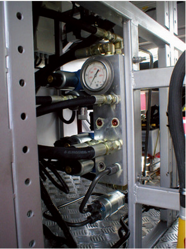 1464678860112859.png 注塑機增壓器應用